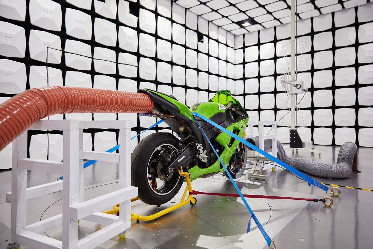 DEKRA further expands its automotive testing and certification services